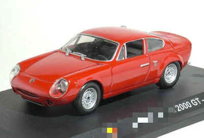 Modelo de coche italiano de fundición a presión para niños, juguete clásico especial de colección de muebles, 2000GT, 1/43