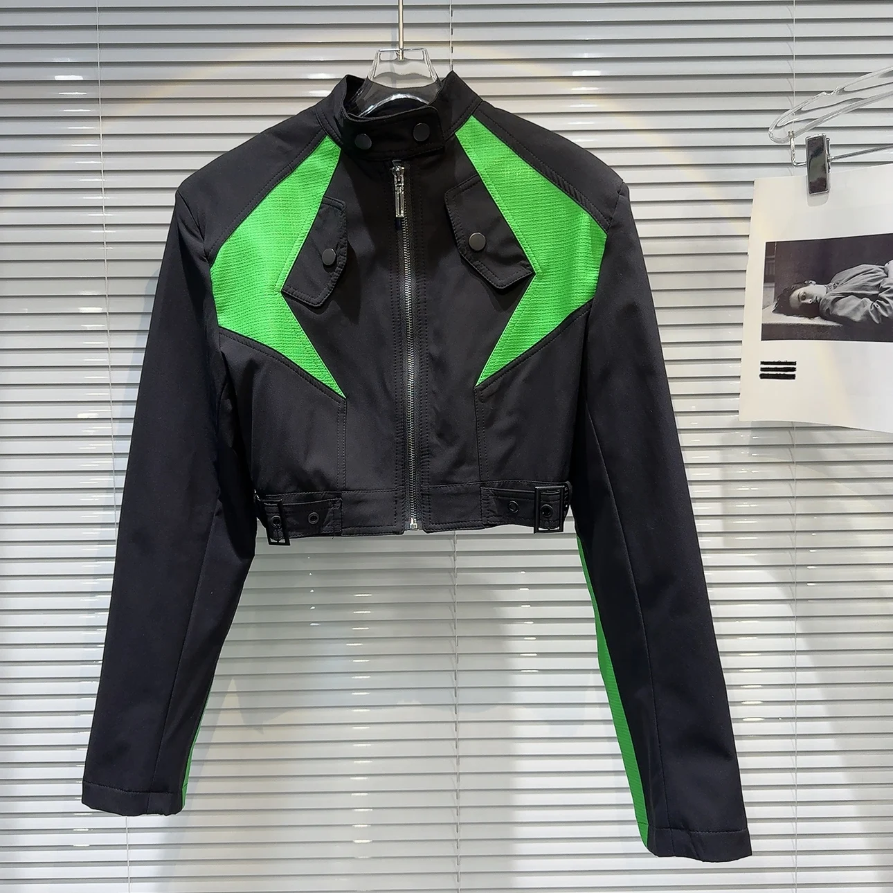 쿨한 PU 가죽 재킷 어깨 패드 컬러 블록 스트리트 스타일 여성 패션 2026 봄 트렌디 탑 스트리트웨어