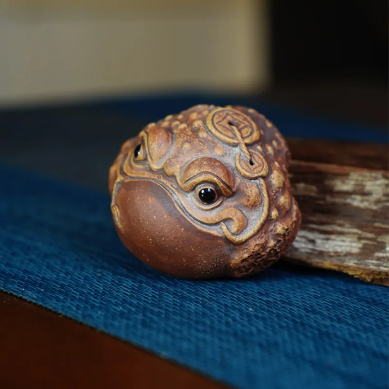 Tea Pet - Lucky Three Legged Golden Toad Purple Clay Classic Bark Style Yixing Original Mineral Handmade Tea Table Decoration
