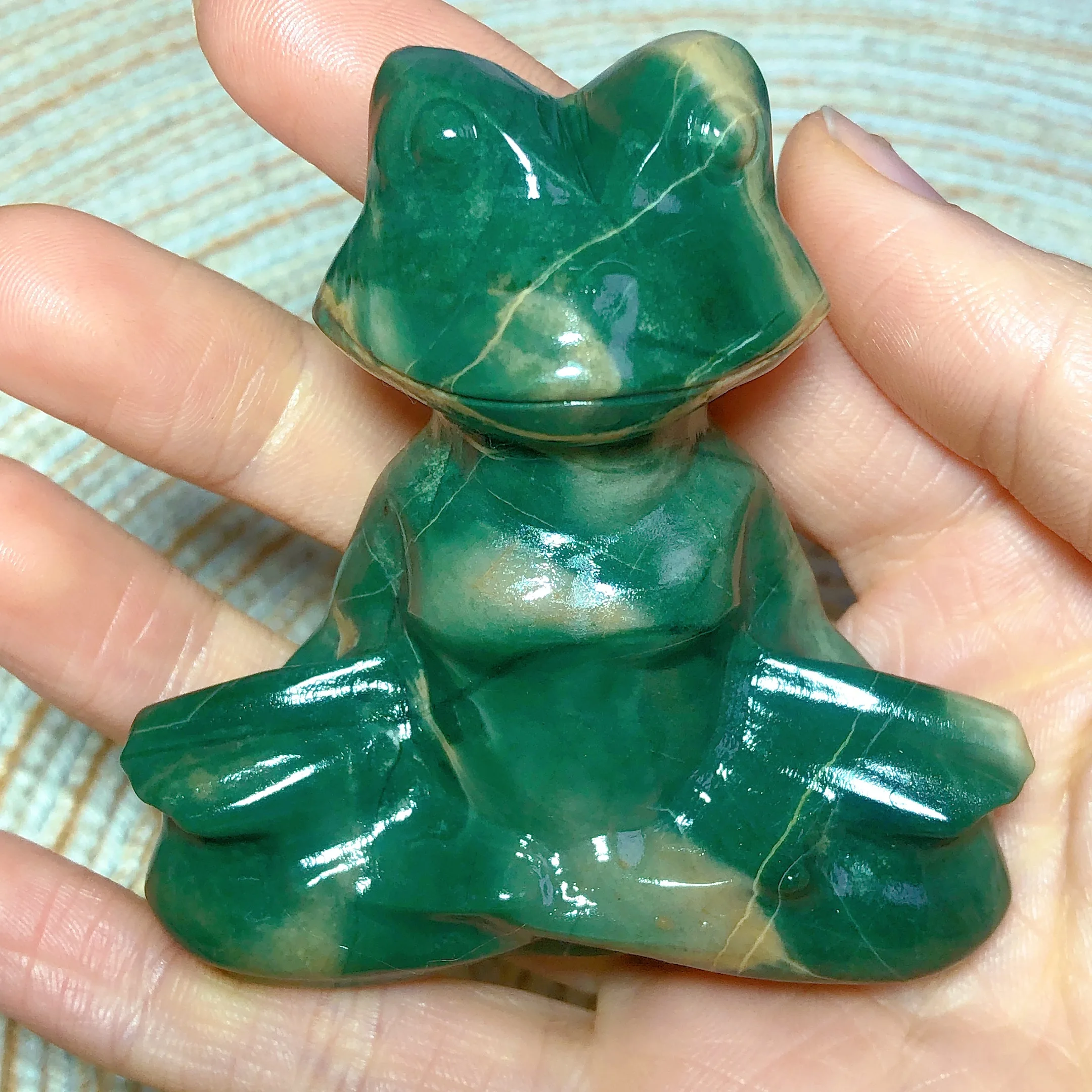 

Natural Crystals Jade Yoga Frog Reiki Healing Wholesale Mineral Ore High Quality Carving Energy Gift