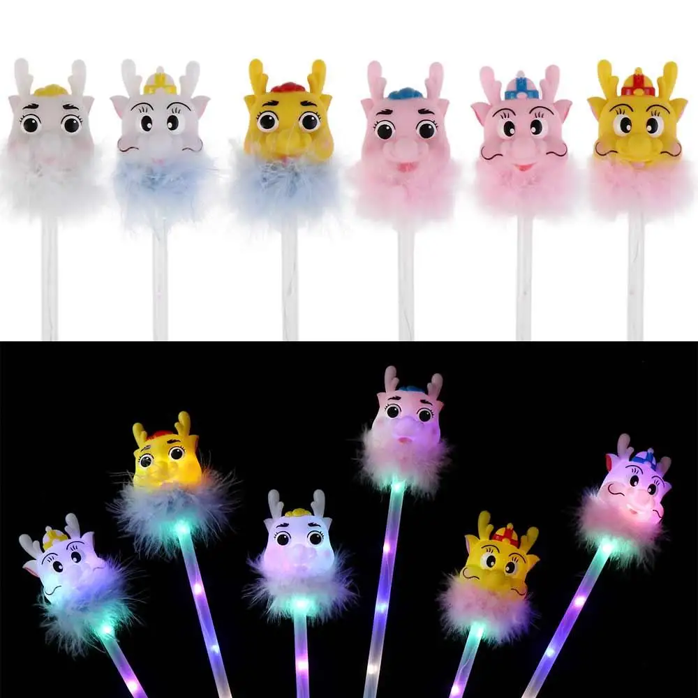 Novità Giocattolo per bambini Fata Lampeggiante Bacchette LED Luminoso Testa di drago LED Bastone da fata con plastica peluche colorata