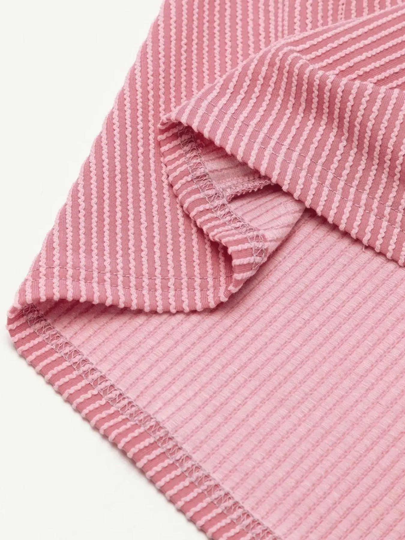 【プラスサイズ】ストライププリントTシャツ＆ショーツ2点セット、カジュアル半袖Tシャツ＆ショーツ、レディースデイリーウェア2点セット