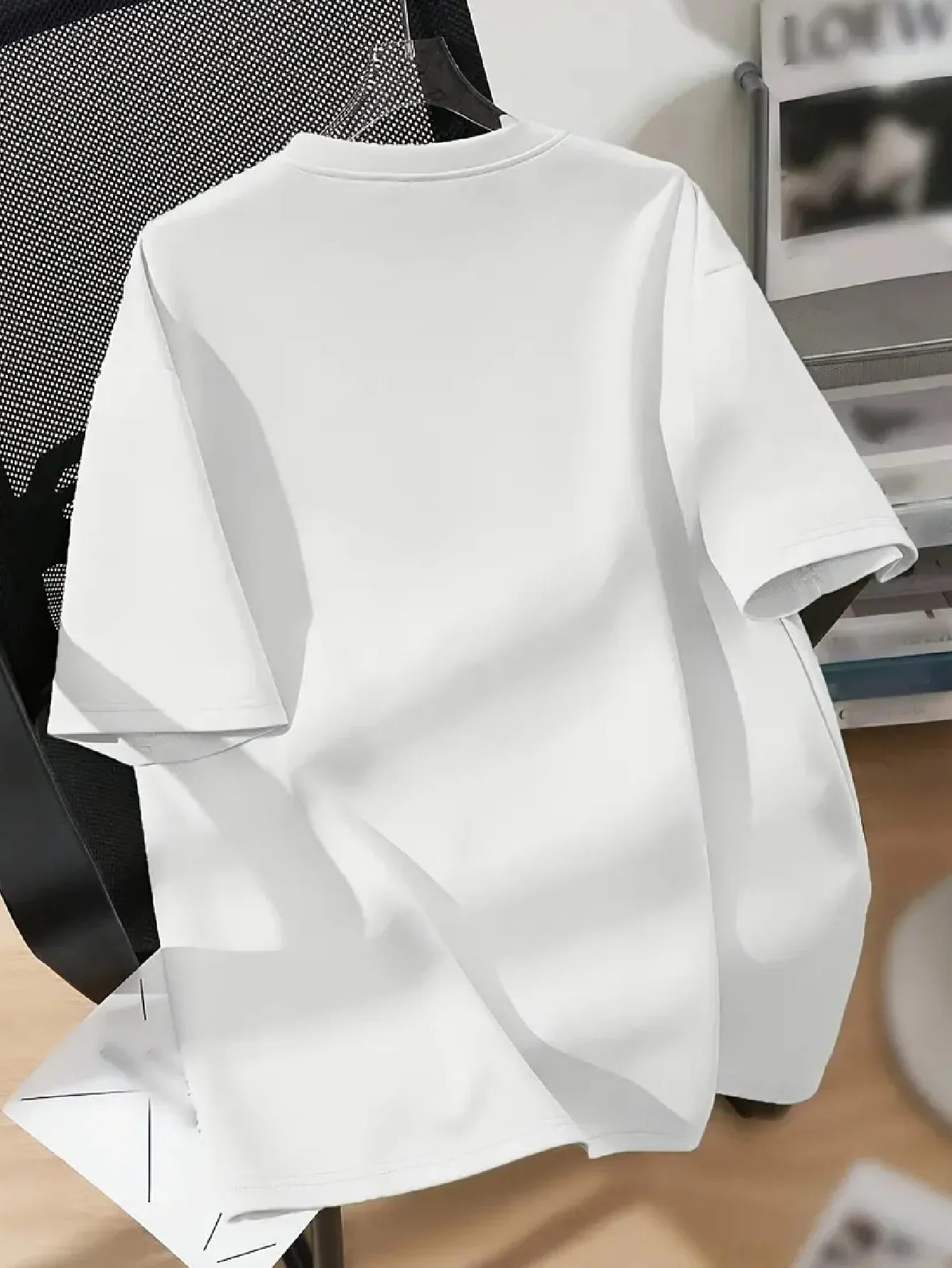 Einfaches, kurzärmliges T-Shirt mit Bärenmuster, lässiger und vielseitiger Stil, geeignet für den täglichen Gebrauch und Ausflüge von Frauen