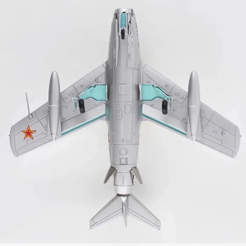 Diecast 1:72 Échelle MIG-15bis Jean Soviétique Alliage Fini Simulation Modèle Leges Décoration Souvenir Cadeaux Pour Adulte