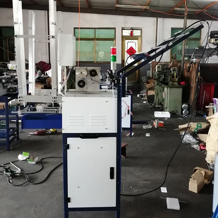 Máquina automática de trama de doble husillo