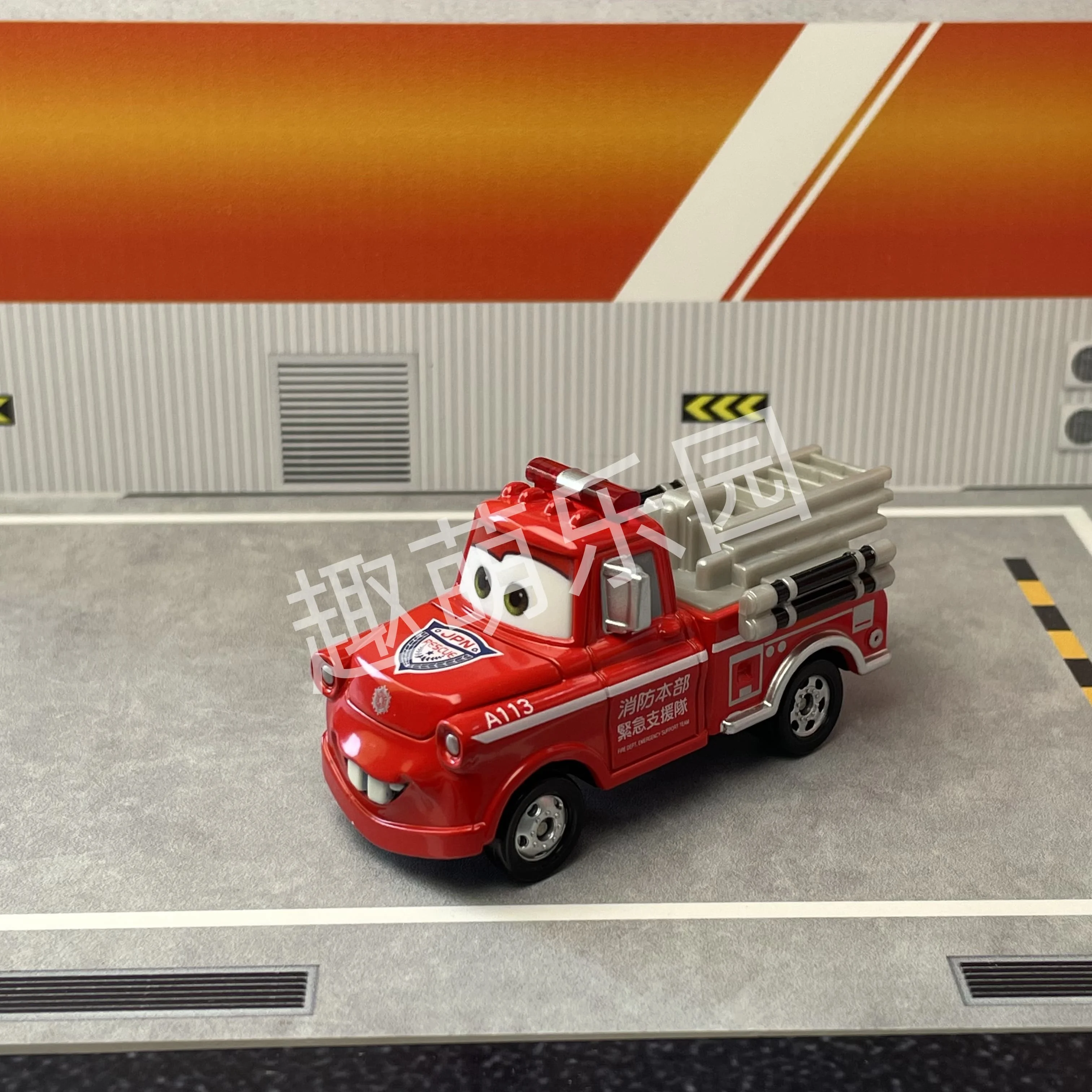 Takara Tomy Disney Auta Tomica C-38 Meter (Typ Wóz Strażacki) Model Samochodu Ze Stopu Odlewany Replika Seria Prezentów Dla Dzieci Zabawki Dla Chłopców