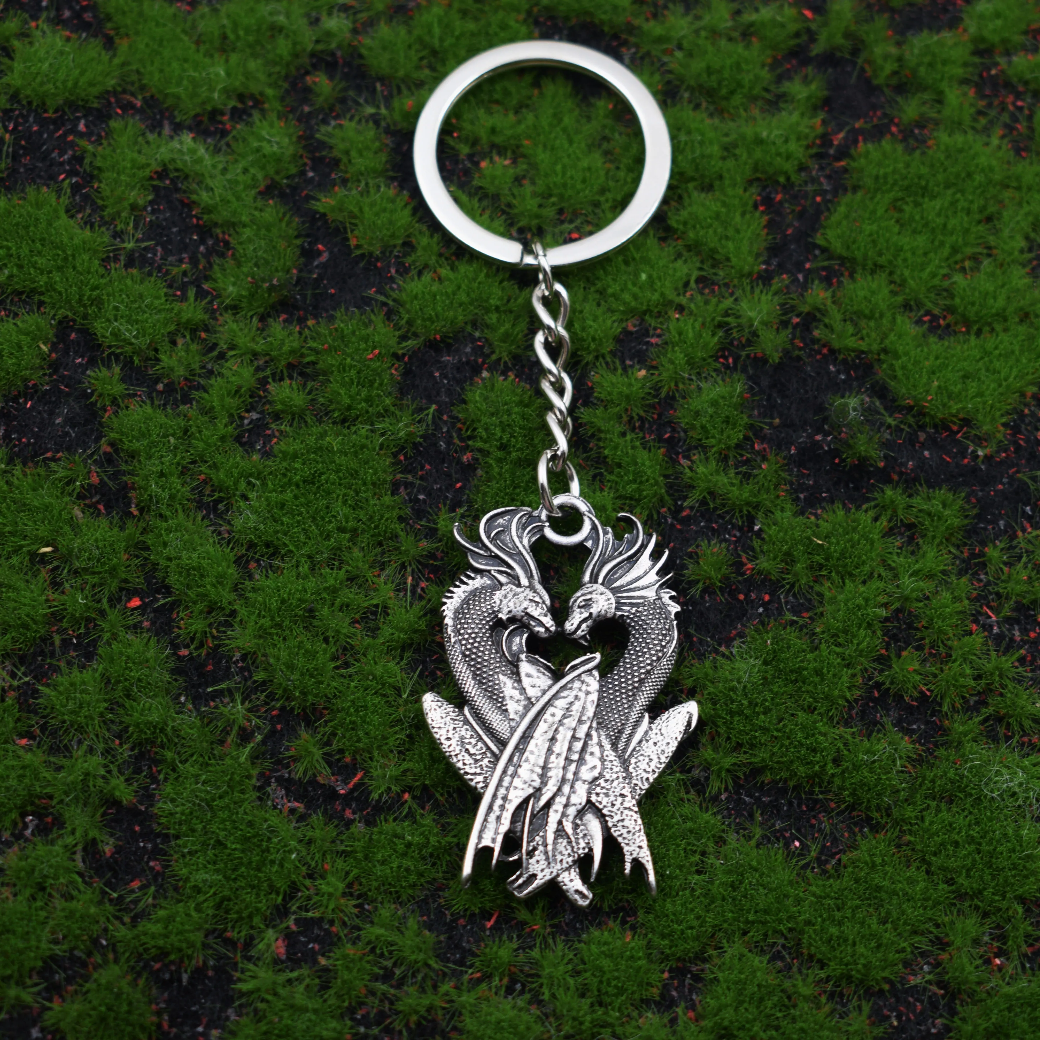 New Fashion Punk Style Double Flying Dragon Pendant Keychain Gift to a friend Backpack Car Key Pendant