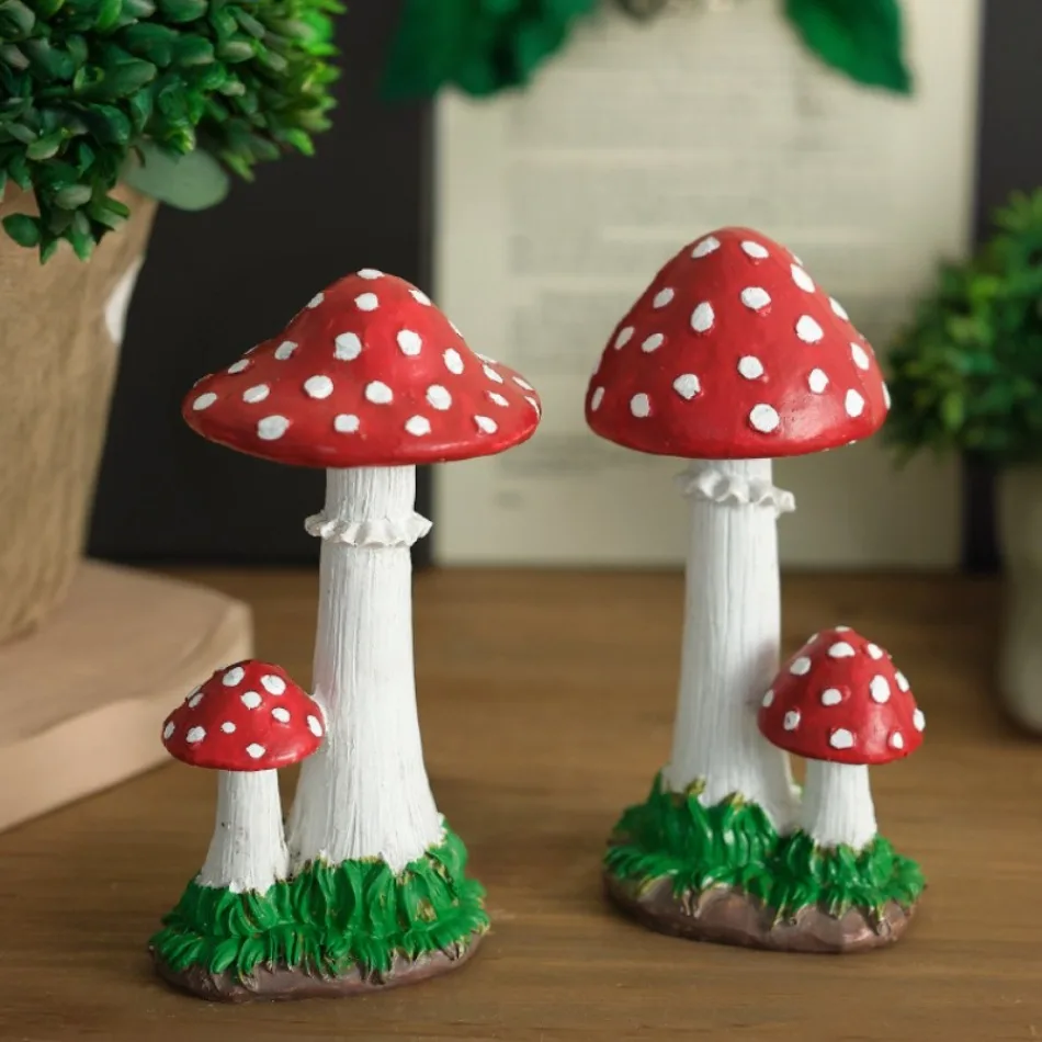 Cute Mini Resin Mushroom Shaped Figure Ornament Decor Statue Waterproof Miniature Gift Patio Bonsai Dollhouse Fairy Garden Lawn