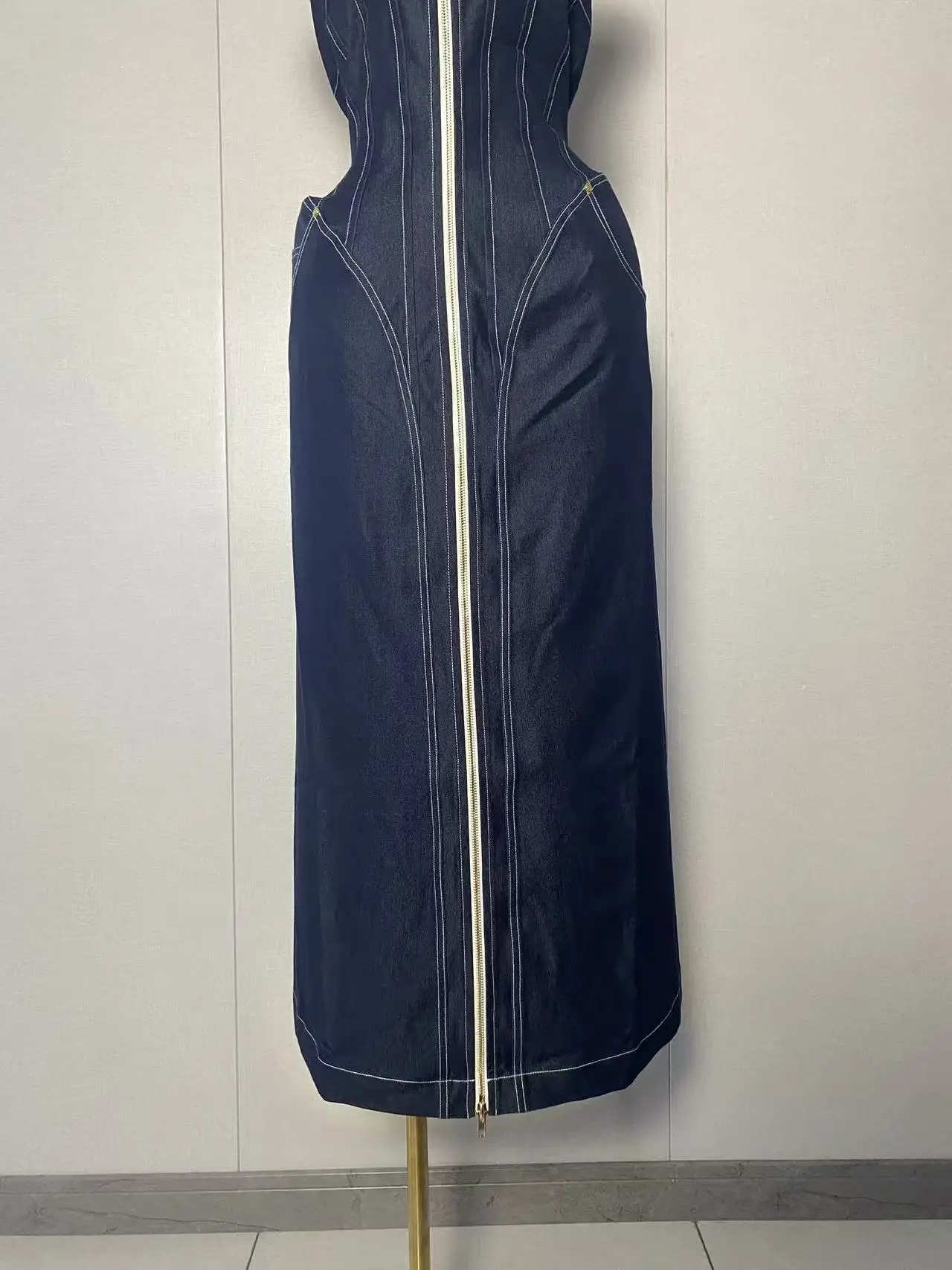 2025 New Women Luxury Sleeveless bACKLESS Zipper Denim Blue Dress 2025 Elegant Evening Club Luxury Birthday Party Dresses