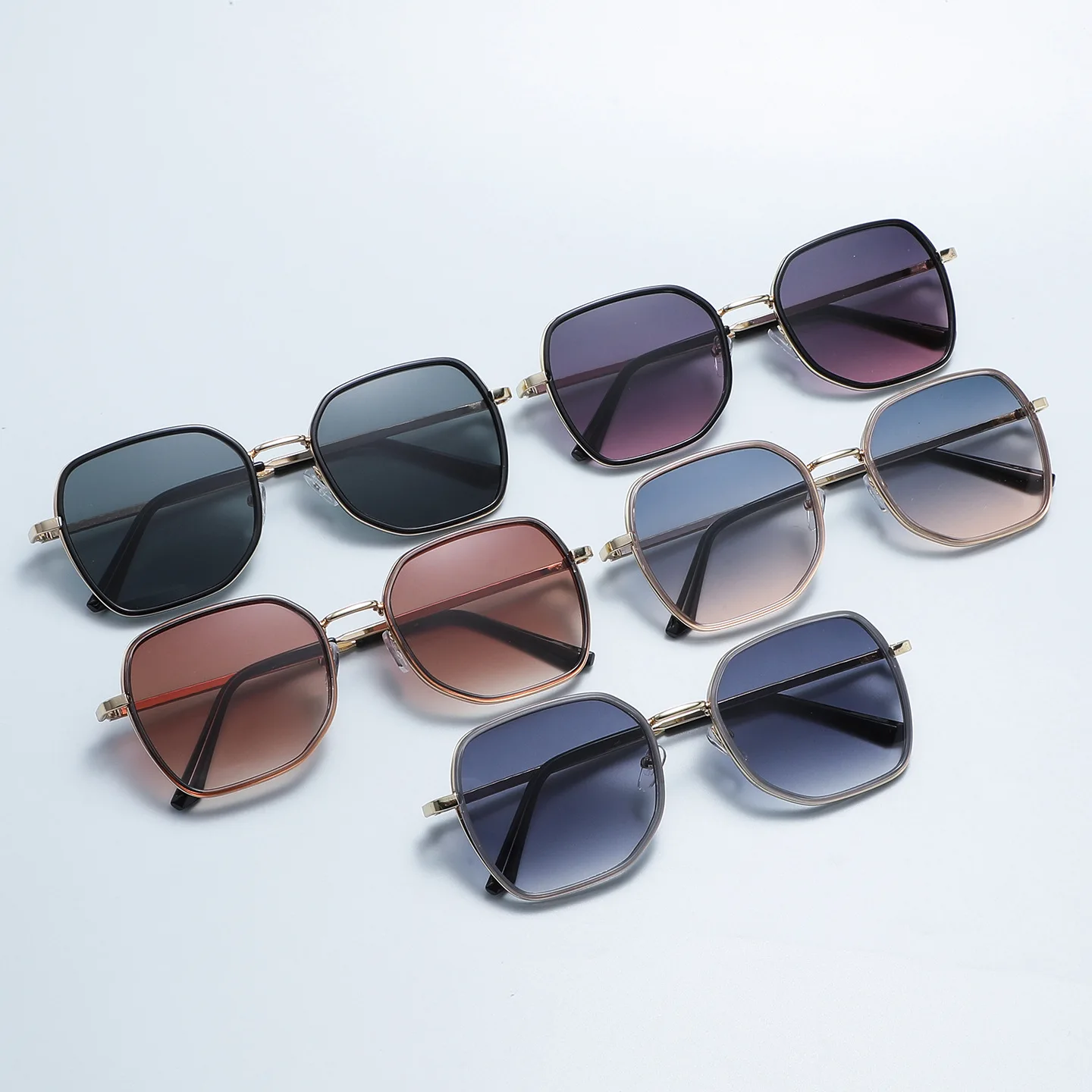 UV-beständige Sonnenbrille, moderne Sonnenbrille aus Polycarbonat und Metall, Damen-Sonnenbrille, elegant für modisches Outfit, Reisen, Autofahren – Detail 10