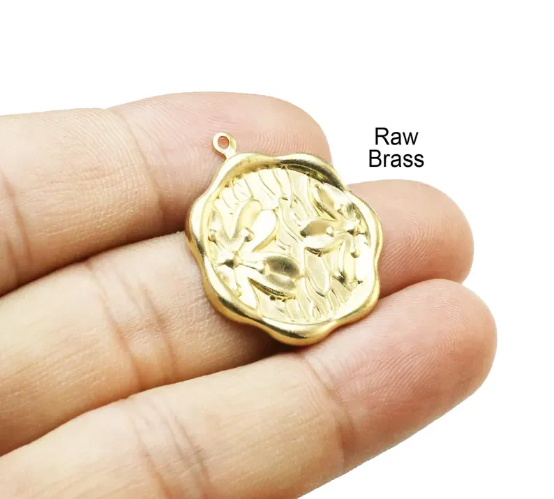 

10pcs Brass Daisy Charm, Flower Earring Charms, Floral Necklace Pendant, Earring Findings, 27.8x25mm, Jewelry Supplies -R2911