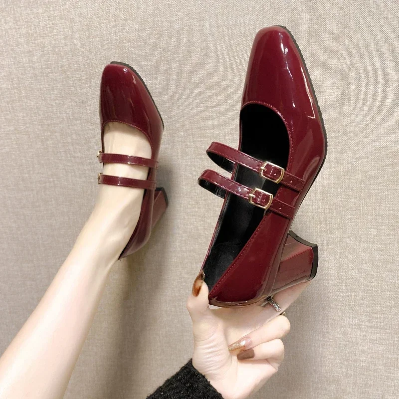 

2024 Summer New Red Patent Leather Mary Janes Shoes Fashion Square Toe Women's Pumps Comfortable Chunky Heel Ladies Single Shoes