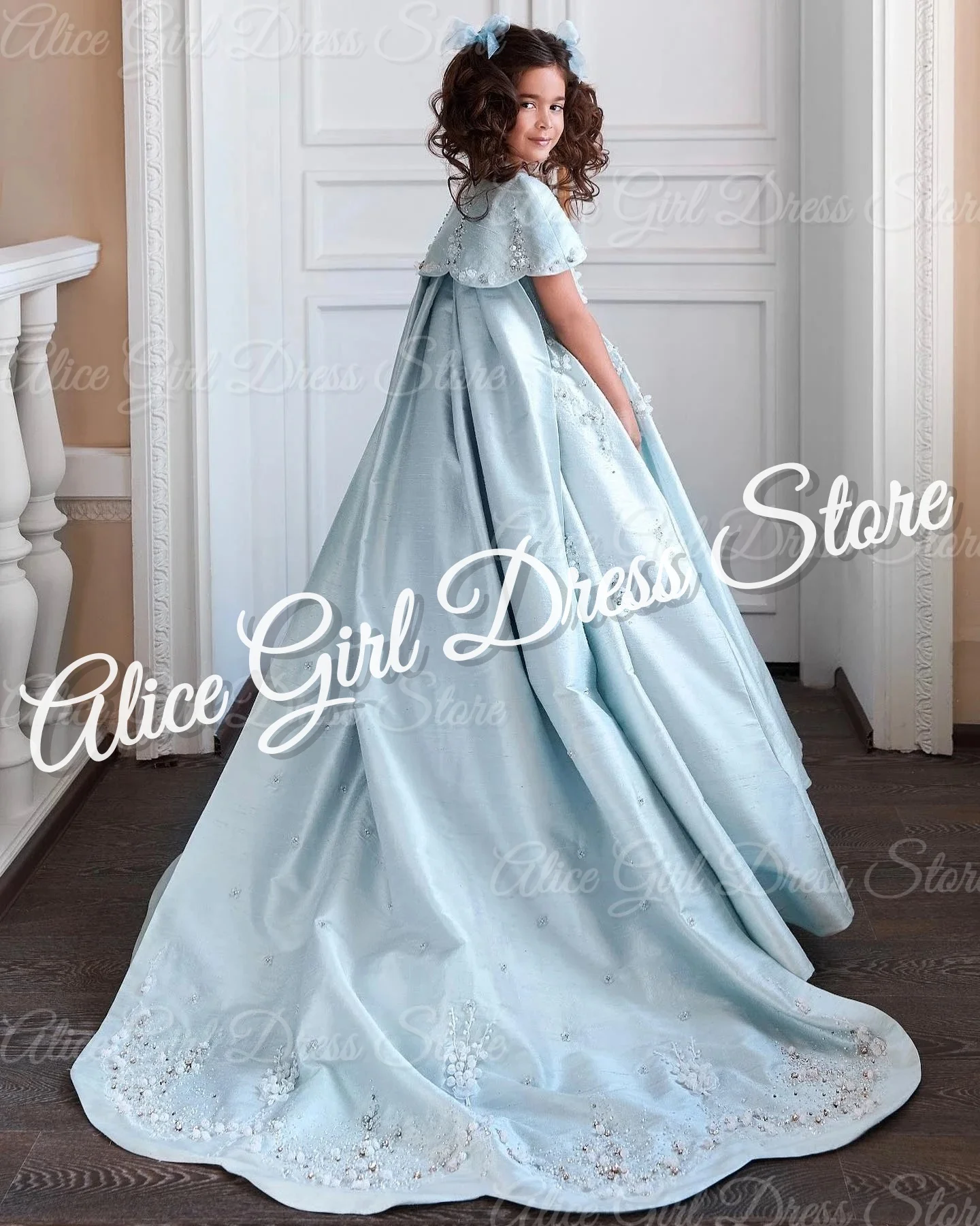 

Customized Blue Satin Flower Girl Dresses for Wedding Beaded Floor Length Princess First Communion Baby Birthday Party Gowns