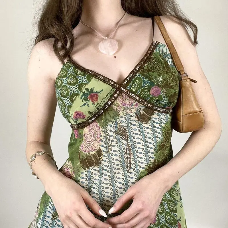 

The Wizard of Oz retro green patchwork V-neck camisole forest print niche spicy slim-fit tank top