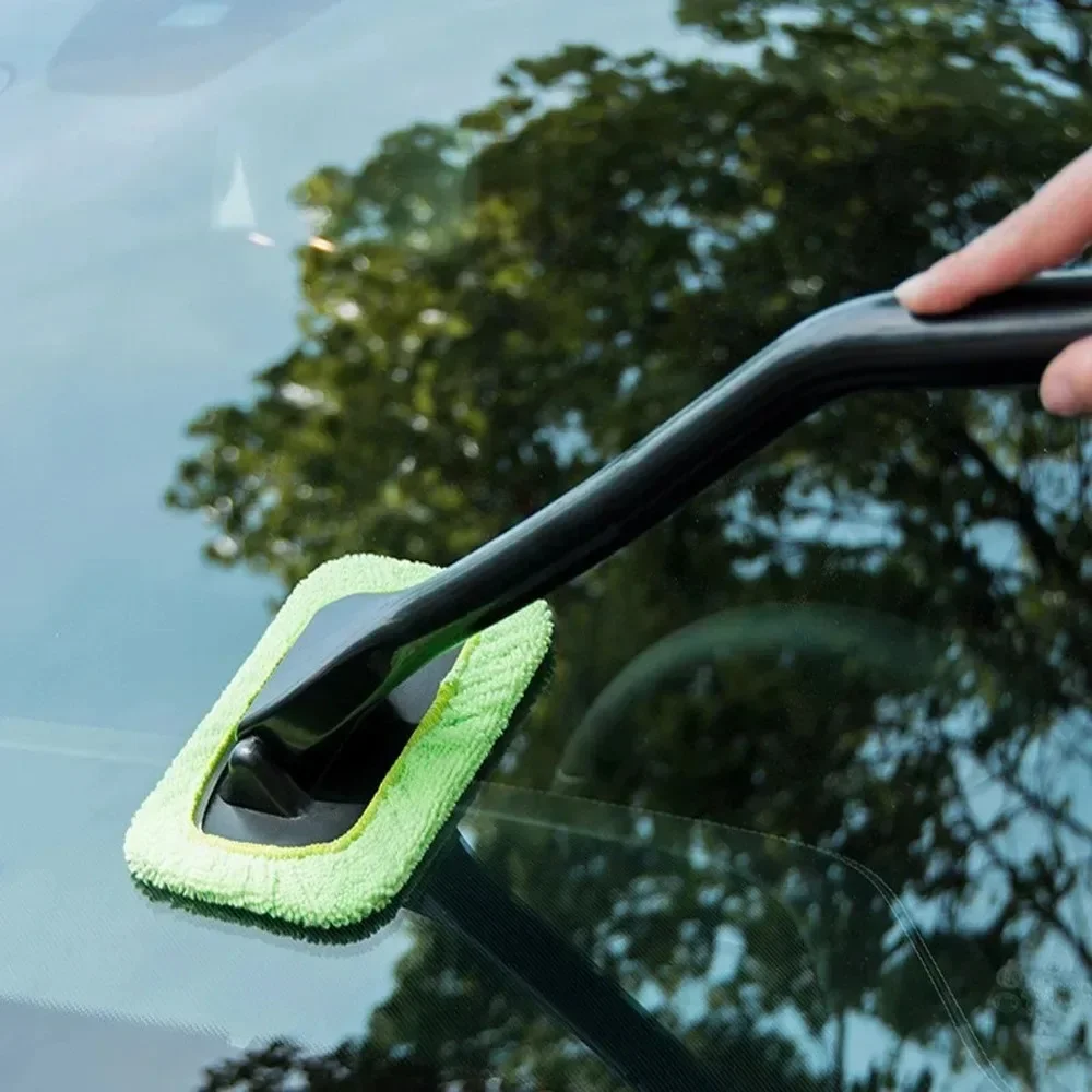 Kit de Escova de Limpeza de Para-brisa de Carro com Cabo Longo e Toalha para Remoção de Poeira, Ferramenta de Lavagem de Janelas Automotivas para Desembaçar Vidros Domésticos