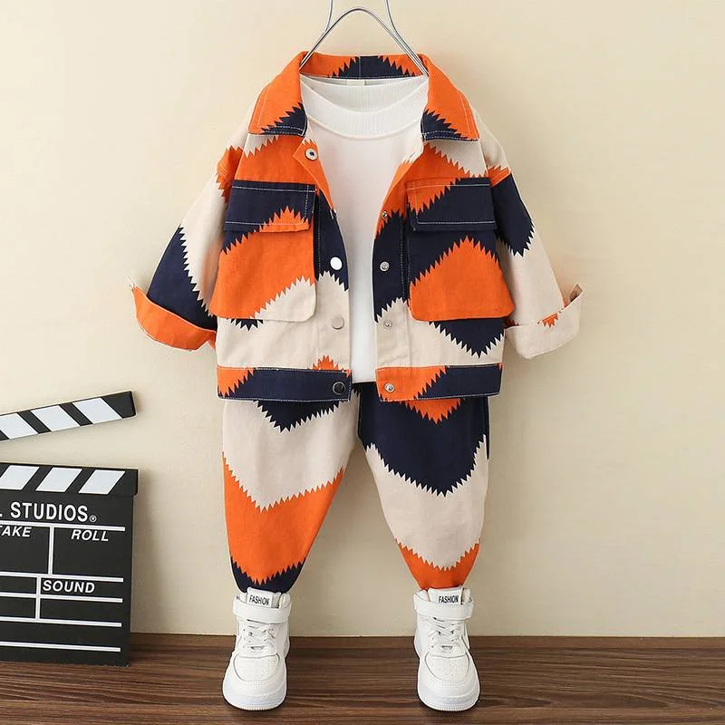 Baby boy clothes Camouflage wind cotton 2cps suit in spring and autumn, two colors are suitable for boys\' leisure sports style.