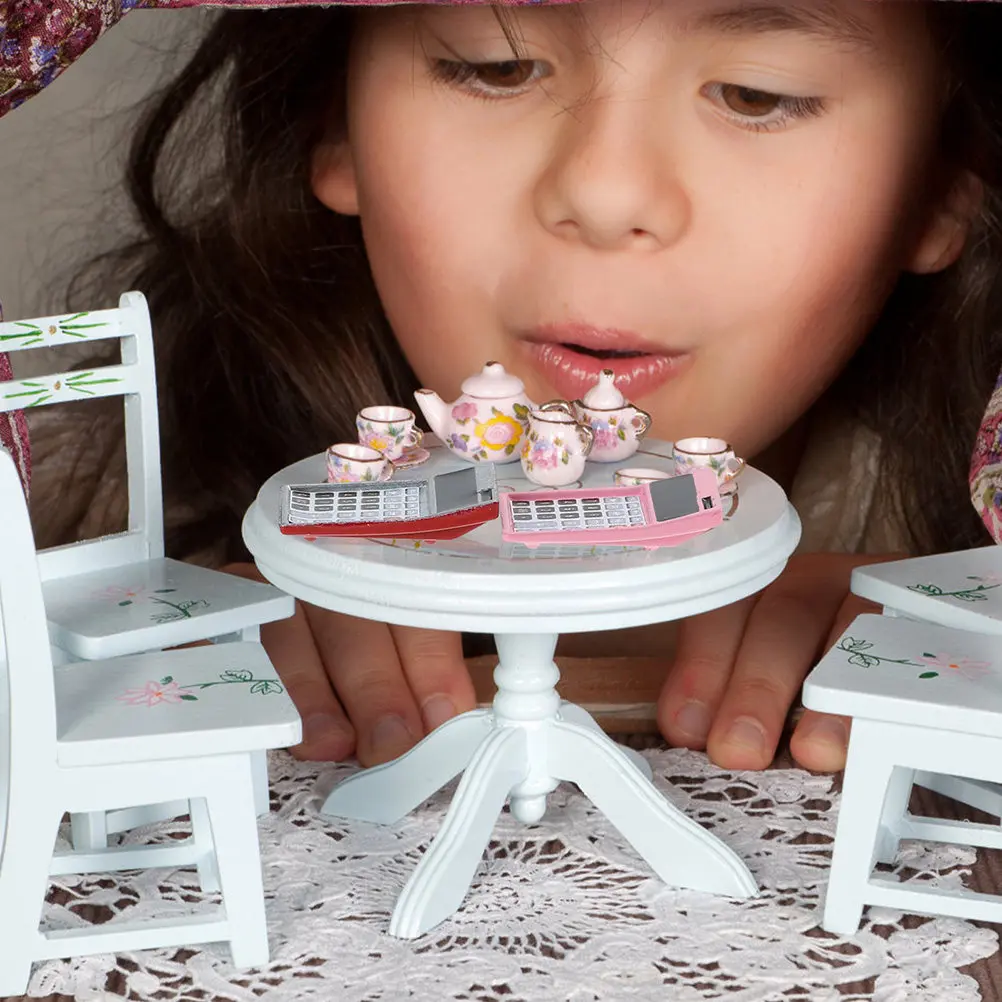 

6Pcs Mini Calculator Crafts for Mini House Decor Tiny Realistic Calculator Props Stylish Educational Home Decoration Miniature