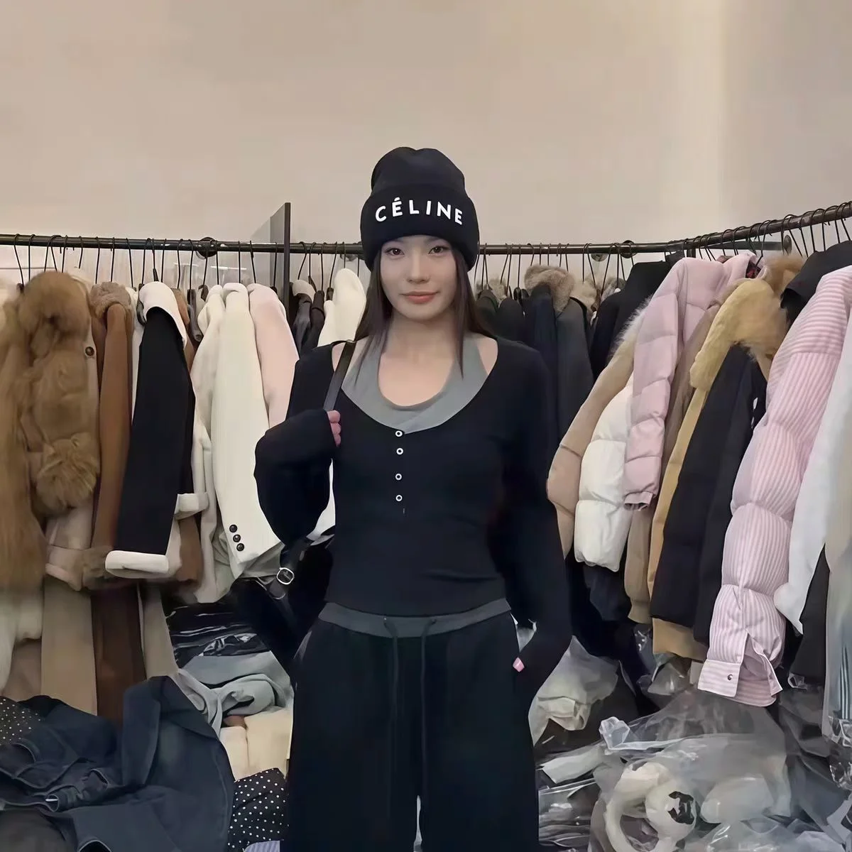 2026년 봄 초 한국 슬림핏 롱 슬리브 브이넥 티셔츠 여성 베이스 레이어 하이웨이스트 코튼 블렌드