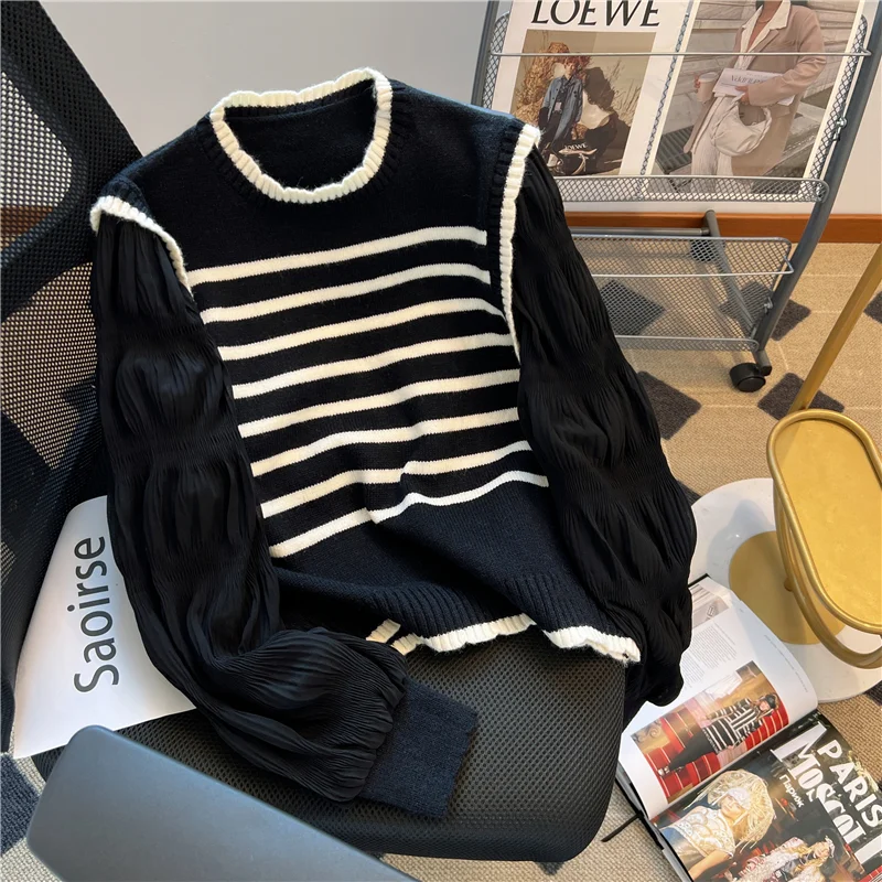 Spring 2025 Women Knitted Sweater Pullover Casual O-Neck Black White Striped Knitted Sweater Pullovers Women Tops Knitwears MZ23