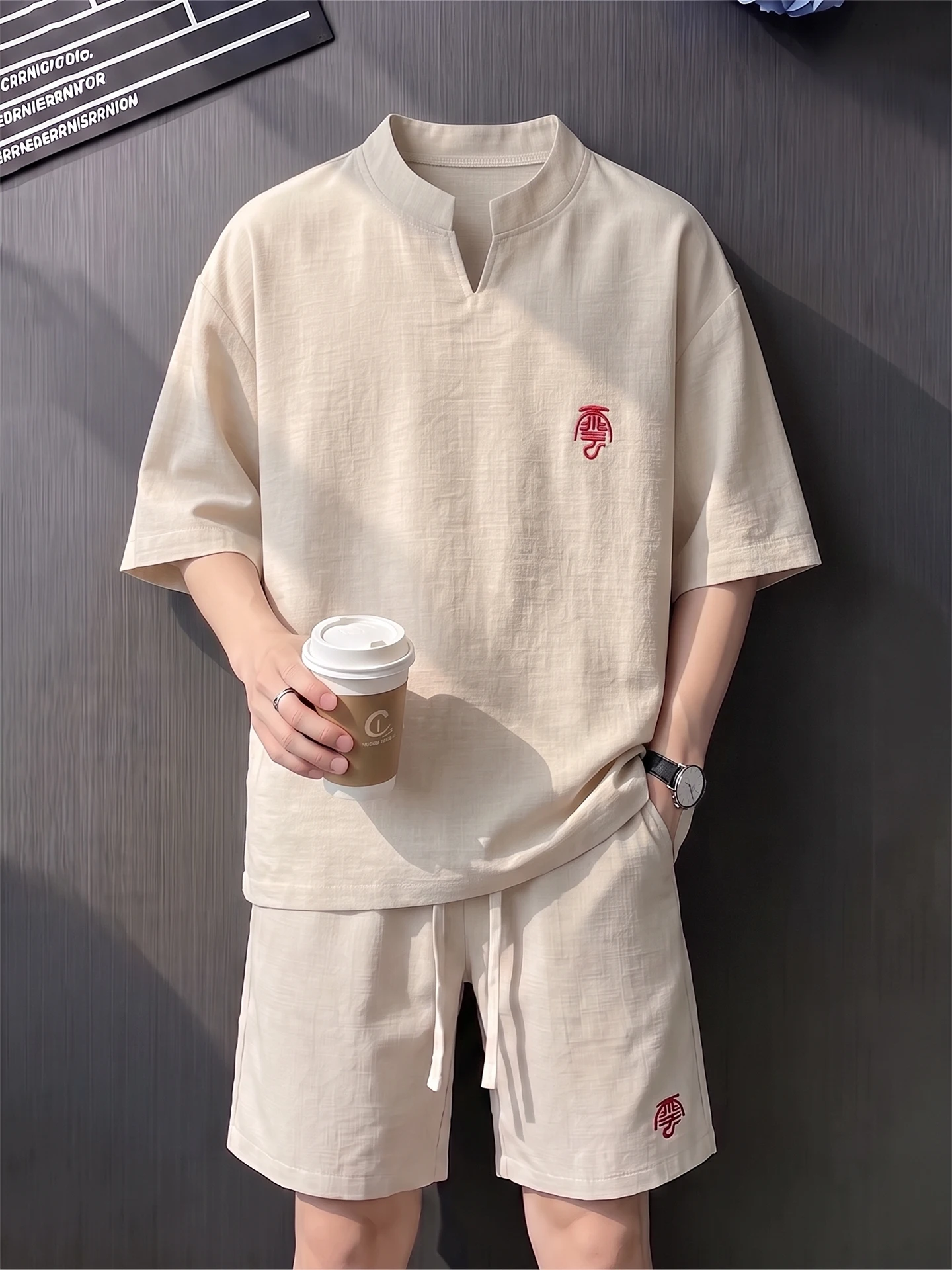 Lightweight Loose Men's Linen Set V-Neck Short Sleeve Shorts Summer Casual Sportswear Fashionable Loose Fit Yellow-Brown
