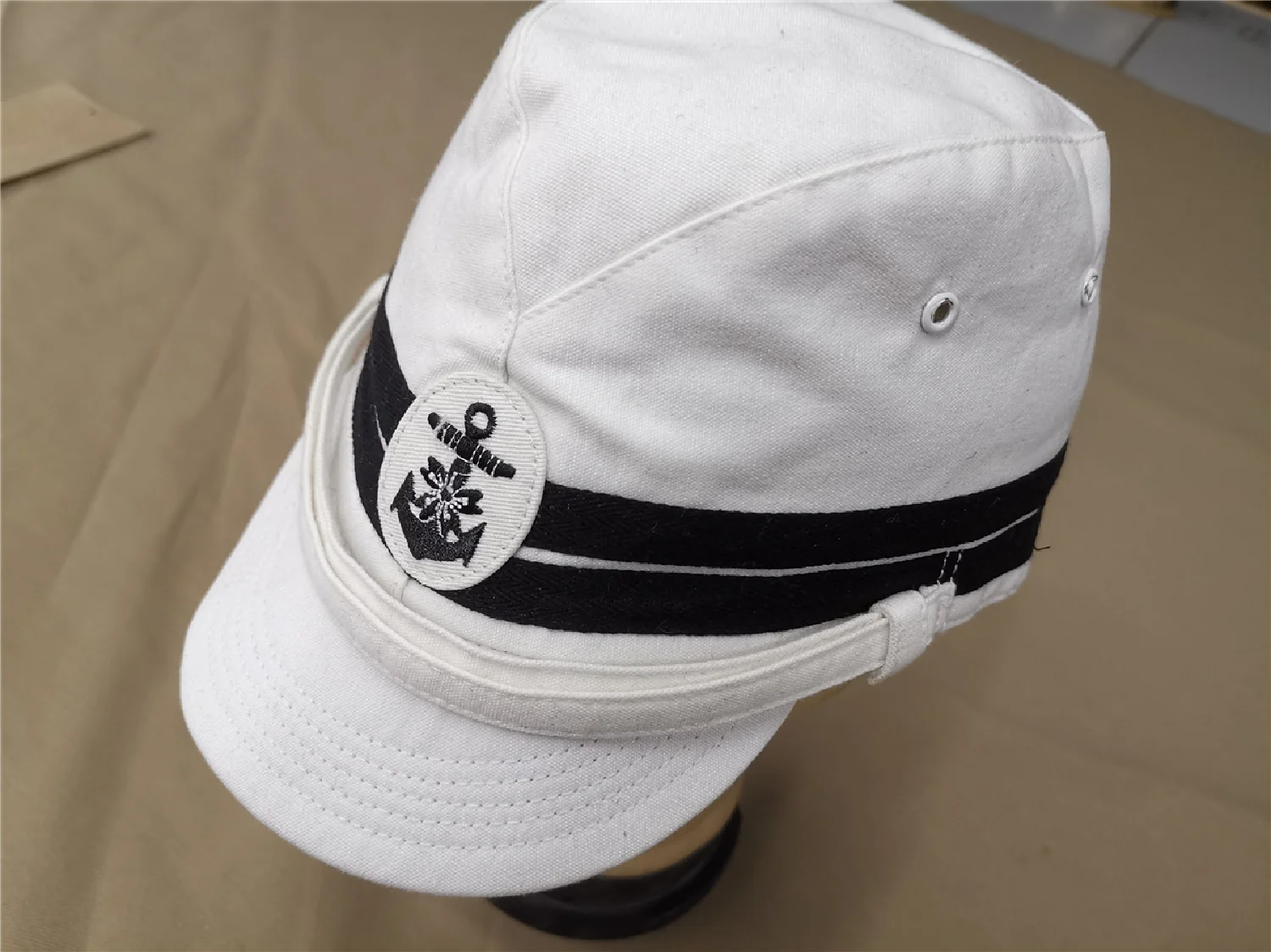 EMD Cotton linen white JP Skullcap travel cap