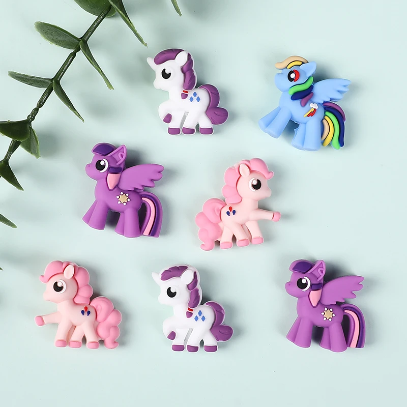 5 ชิ้นซิลิโคน little pony ลูกปัดโฟกัส PVC สําหรับ DIY สร้อยข้อมือสร้อยคอปากกาพวงกุญแจบุ๊คมาร์คอุปกรณ์เสริม