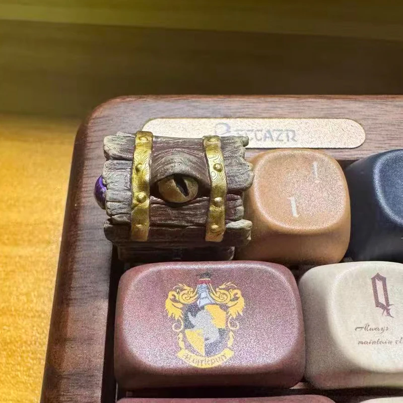 

ESC key monster treasure box keycap customization keycap game mechanical keycap personality creative personality resin keycap