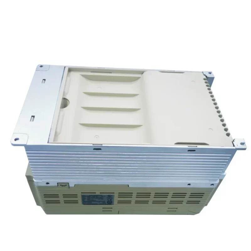 New Original INVERTER CIMR-H1000 HB4A0031FBC AC Drive H1000 15kW/11kW 3 Phase PLC Servo Drive Power Frequency Inverter
