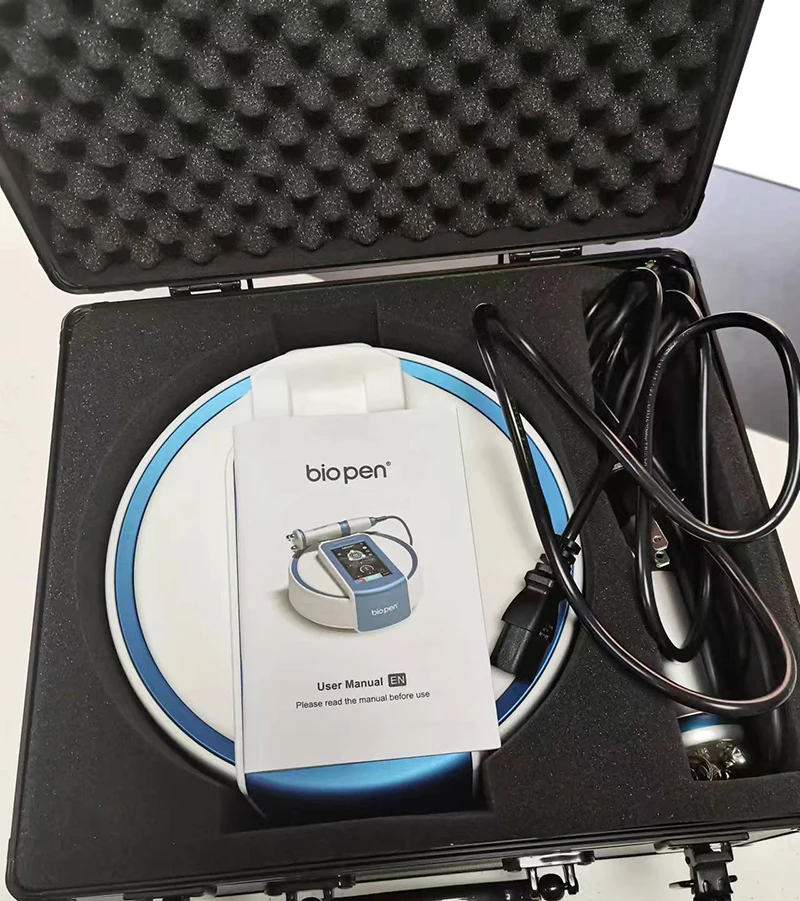 Biopen T6 3 in 1 Massaggiatore Elettrico Automatico EMS Rotante RF Microcorrente per Lifting Cutaneo con Terapia a Luce Blu