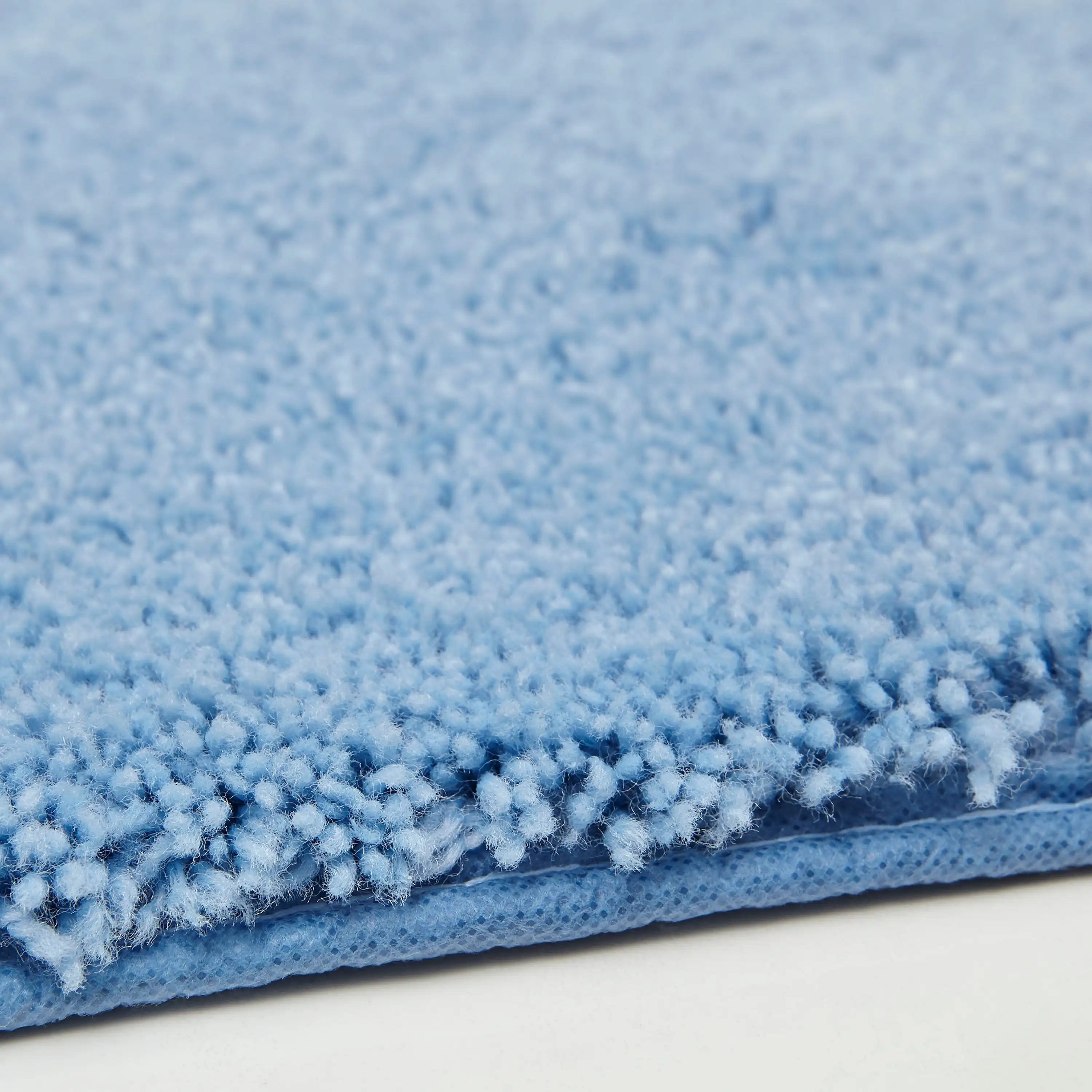 Pure Perfection Tapis de bain bleu ciel Scatter, 1'8x2'10, bleu clair