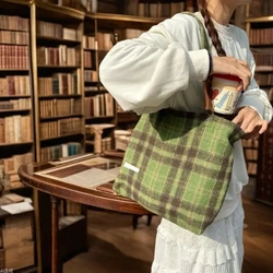 Autumn and Winter Large Capacity Women's Bag Retro Woolen Plaid Hand-held Tote Bag Woolen Simple Shoulder Bag
