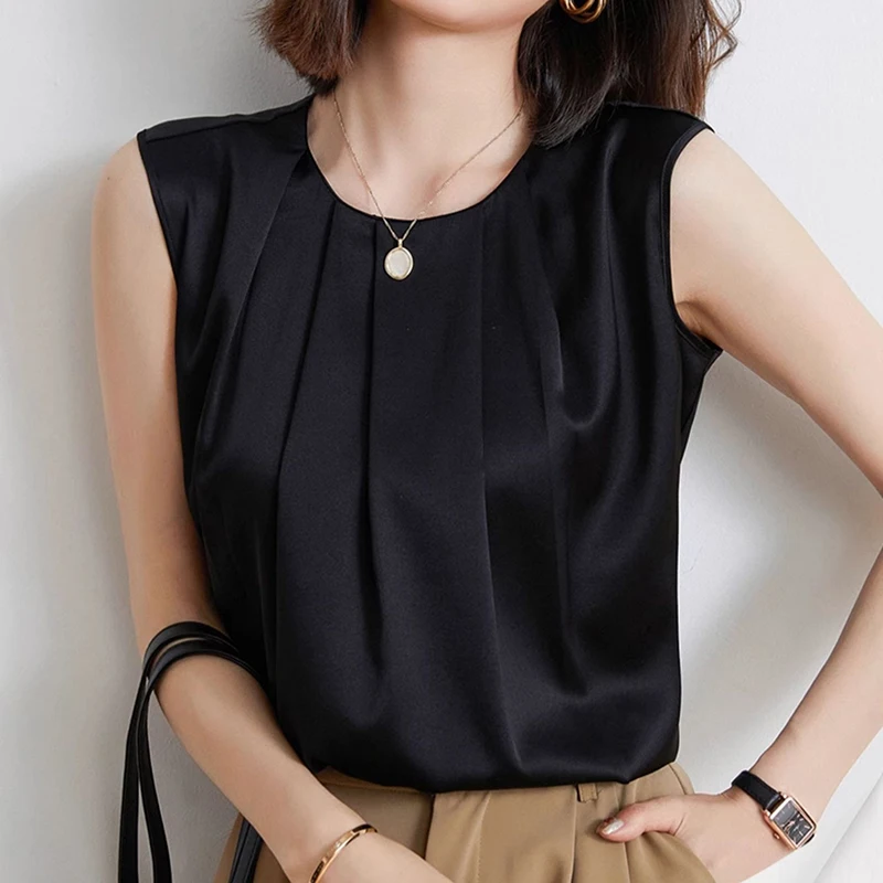 Satin Spaghetti Strap Shirts Women Sleeveless Summer O-Neck Tank Tops Loose Casual Sexy Blouse 2025 New Korean Fashion Shirts