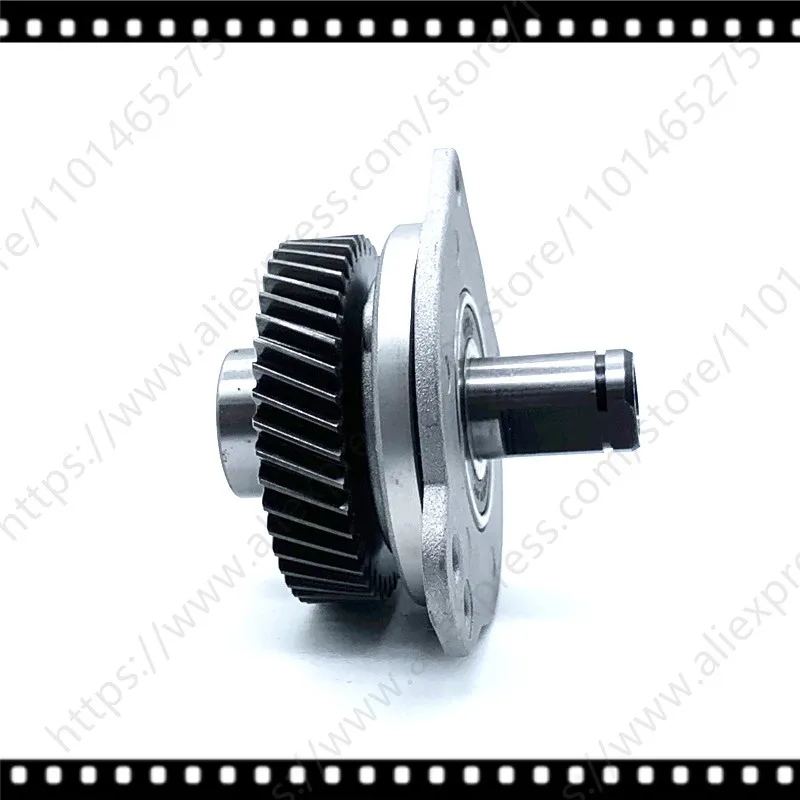N505558 For GEARCASE COVER SA D28730D D28730