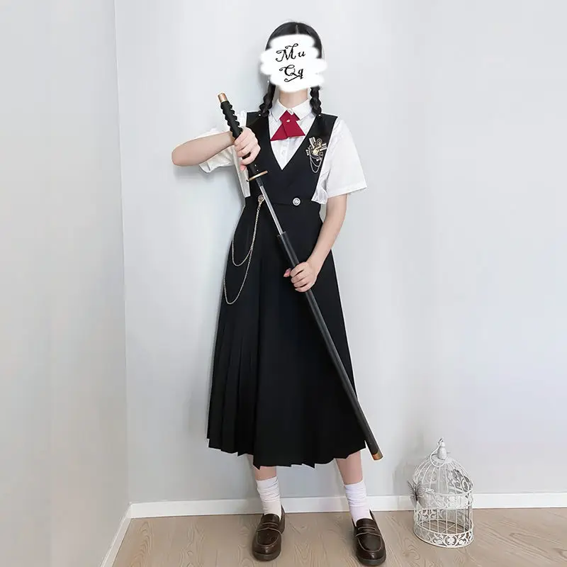 Рисунок 5 - Японский костюм с юбкой