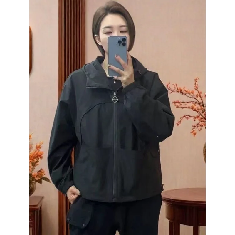 New Spring Autumn New Fashionable Loose Hooded Short Versatile Large Pocket Temperament Top Double Coat Squirting Jacket