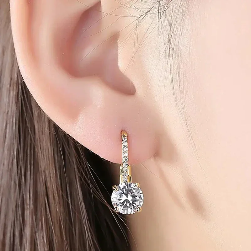 Huitan Klassische runde Zirkonia-Tropfenohrringe für Frauen, schlichte, elegante Braut- und Hochzeitsohrringe, hochwertiger Ewigkeits-Schmuck