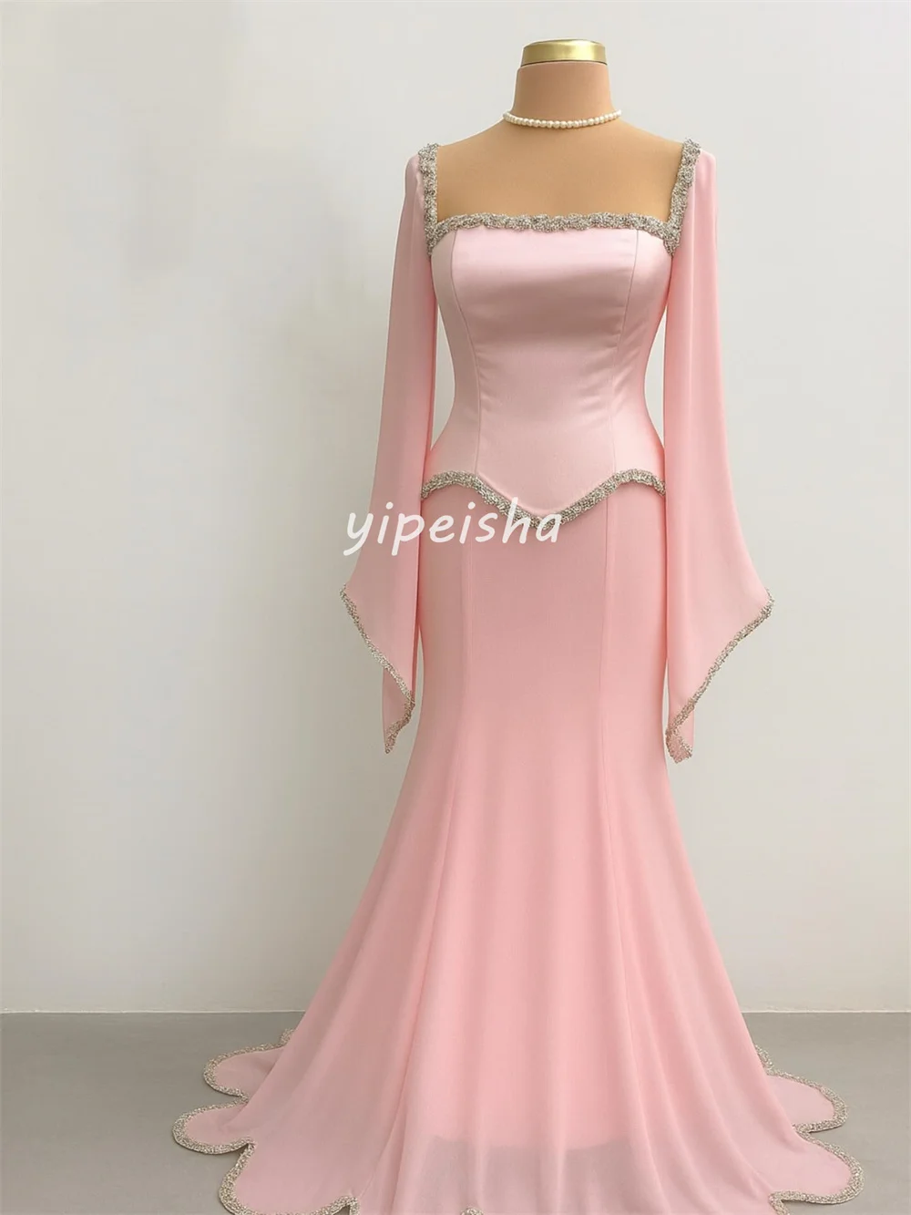 Sukienki wieczorowe syreny z szyfonu, plisowane, zdobione koralikami i cekinami, z kwadratowym dekoltem, długie, z możliwością personalizacji, różne rozmiary dostępne.