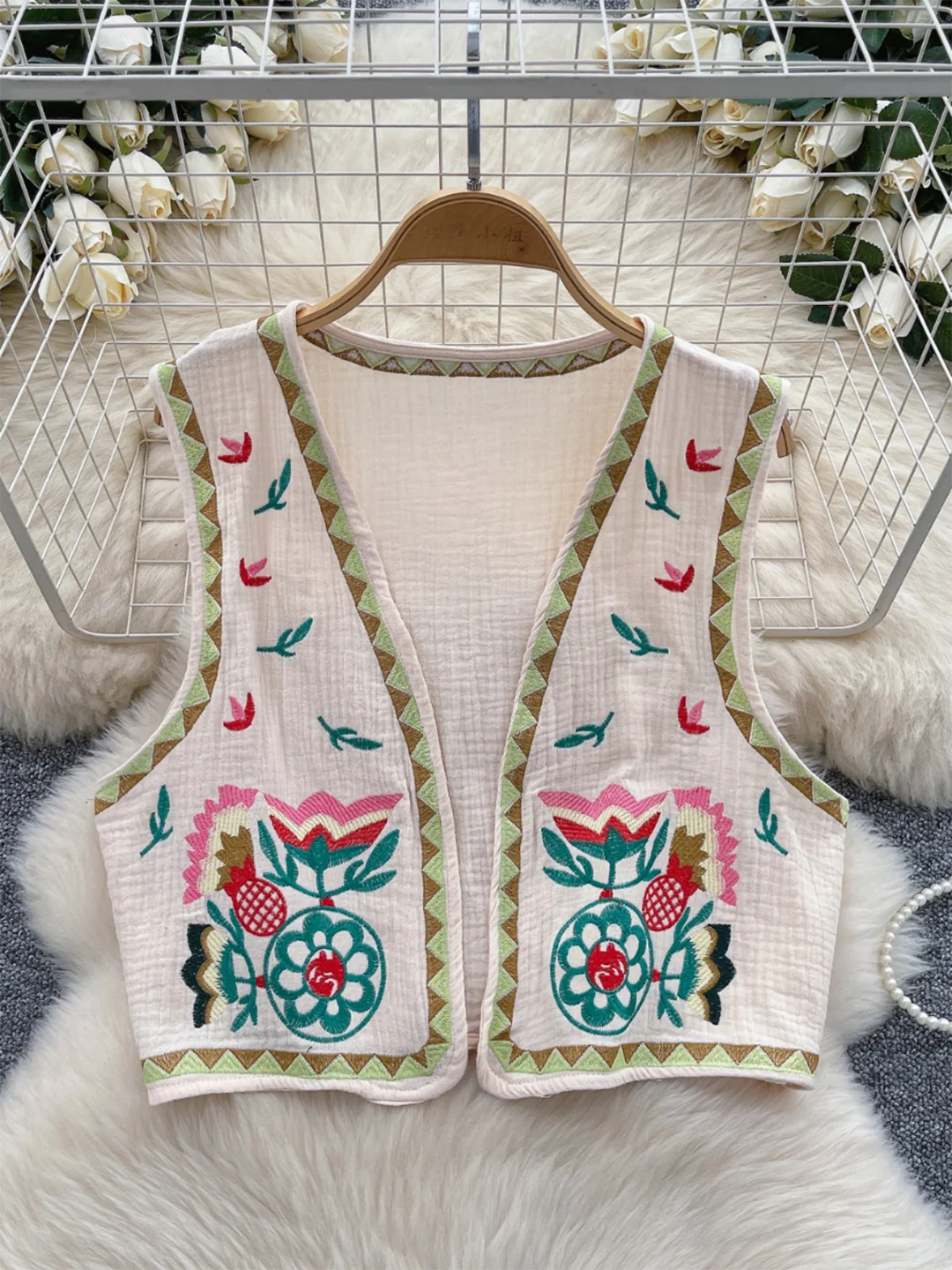 Gilet Croysier Top per donna Moda stile etnico Gilet con ricamo floreale vintage Gilet senza maniche con punto aperto