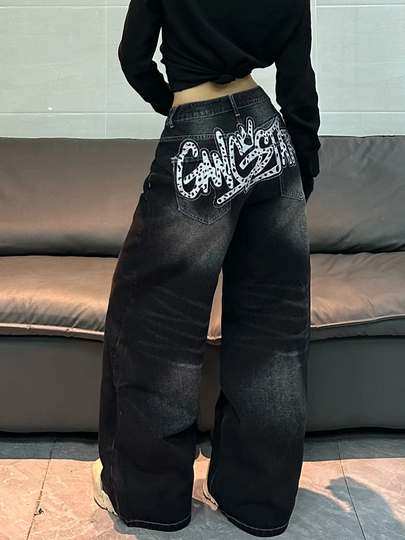 1 Pc American Retro Letter Embroidered Loose Jeans For Women, Street Fashion Versatile Black Wide Leg Pants