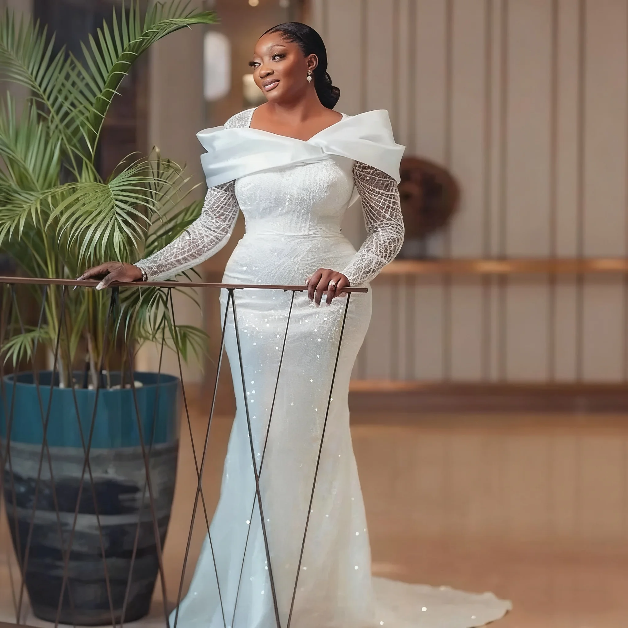 

African Mermaid Wedding Dress Large Size Long Sleeve Lace Shining Bridal Dress Black Girl Bride Dress Robe Customization