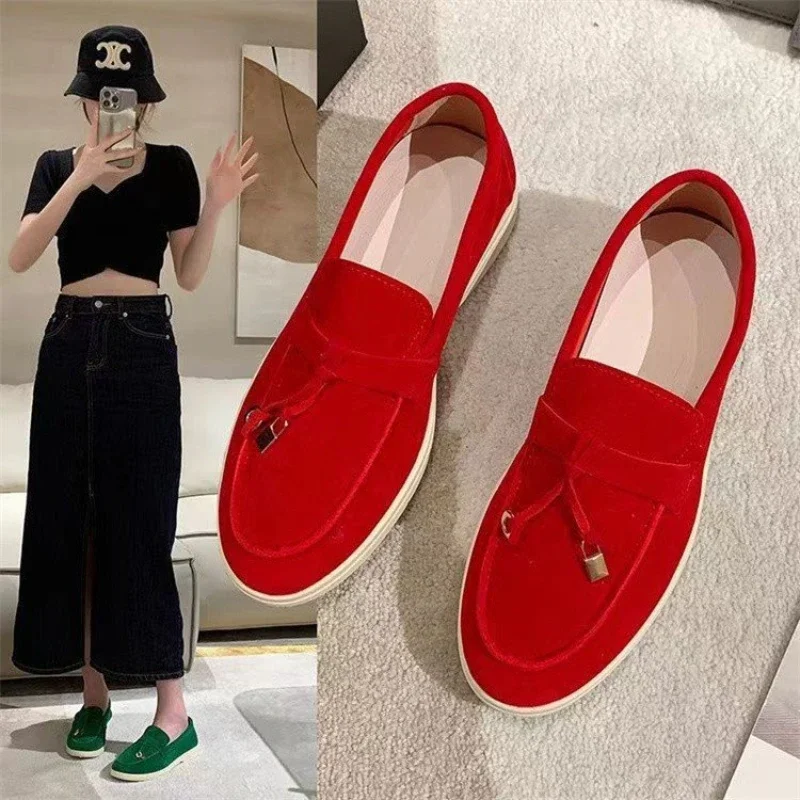 

New Women Sneakers Fashion Flat Casual Shoes Women Slip on Loafers Comfortable Big Size Vulcanized Shoes Luxury Suede Women Shoe