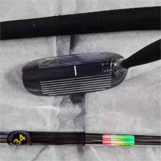 

Golf Dual-Sided Chipper Putter | 2-Way Training Club for Chipping & Putting Practice, Corrects Slices