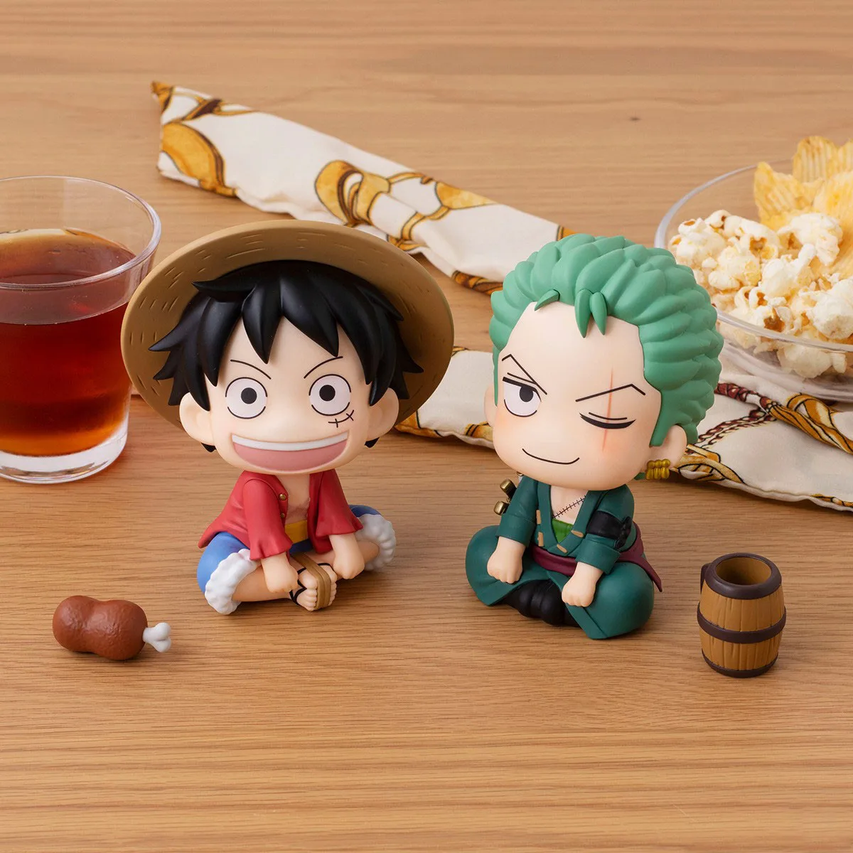 11cm w magazynie Oryginalny MegaHouse Look Up ONE PIECE Roronoa Zoro Monkey D. Luffy Figurka anime Figurka akcji Model Dekoracja