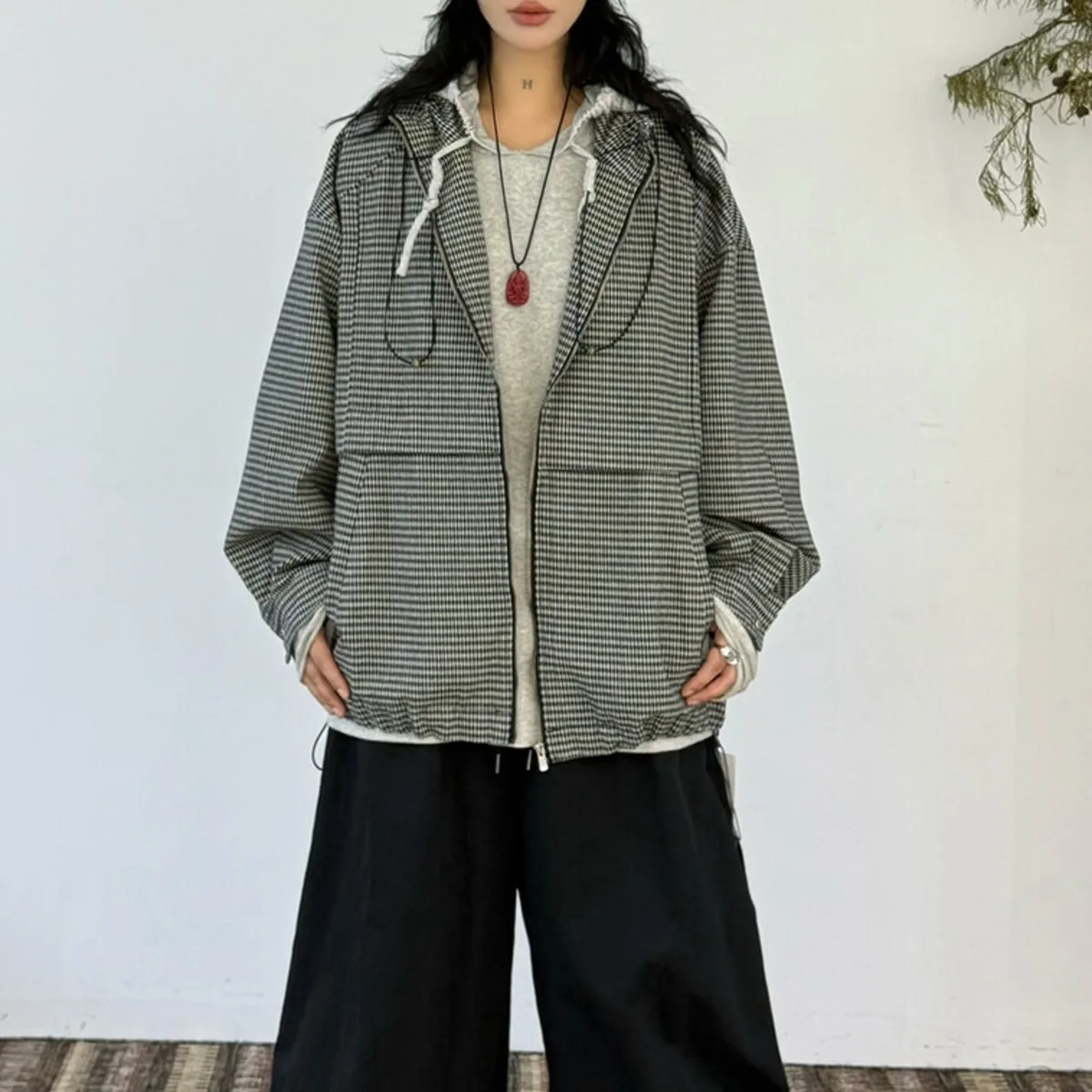 KWTX 2025 سترة منقوشة للنساء كتلة الألوان الوقوف طوق سستة جيوب خمر شيك فاخر ربيع الخريف معطف غير رسمي العد