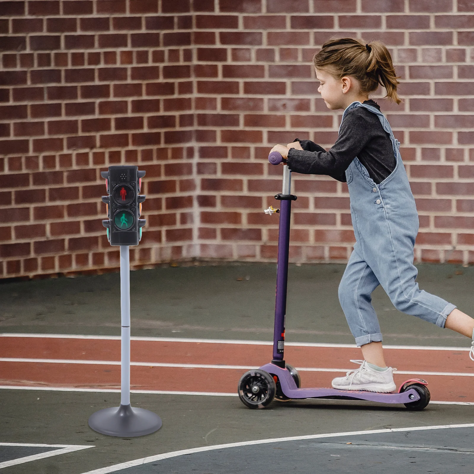 

1Pcs Traffic Light Simulation Educational Safety Plaything for Kids Road Interactive Signal Lamp