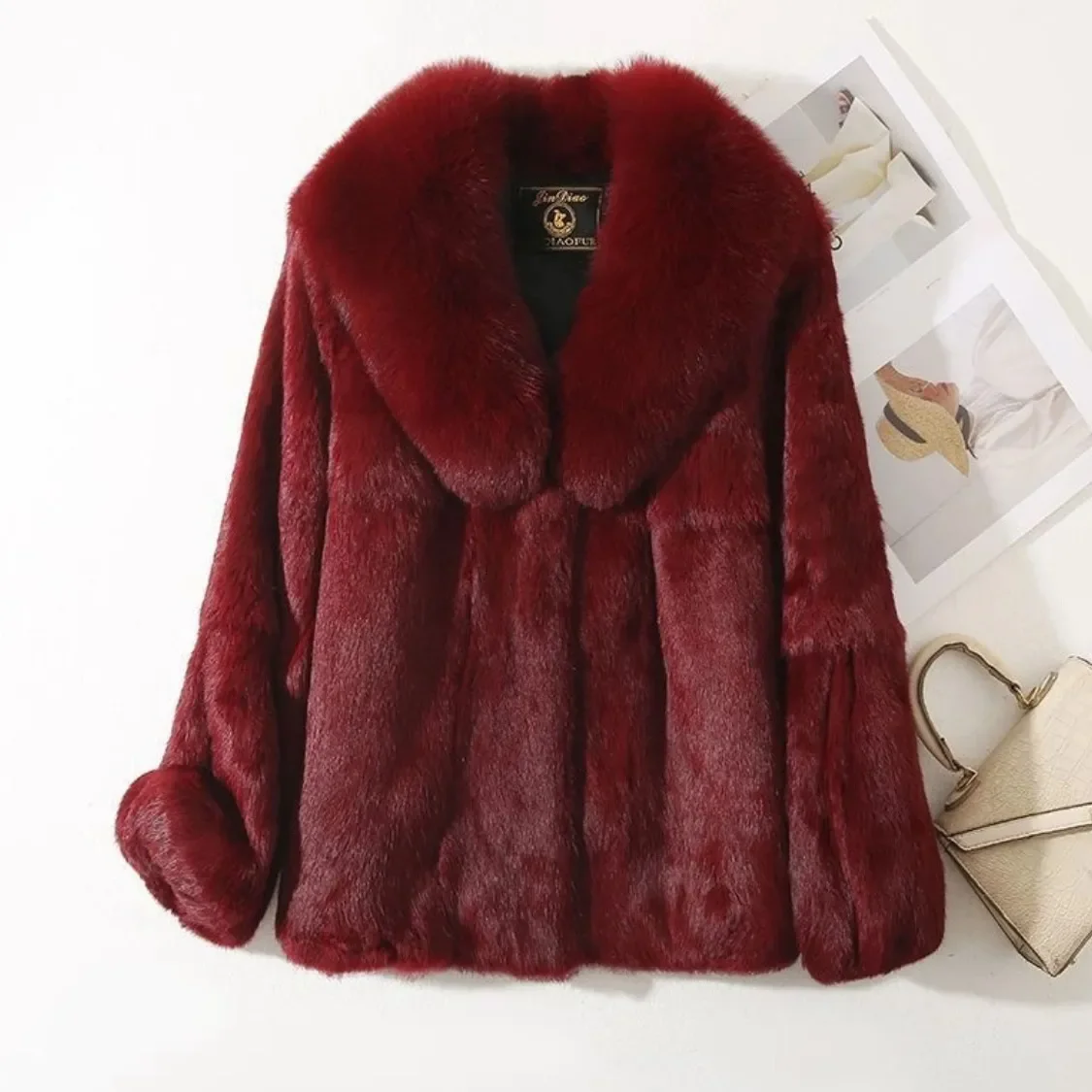 2025 New Women's Winter Fur Coat Imitation Leather Rabbit Fur Short Edition Fox Fur Neck Fur Integrated Haining Fur Coat Women