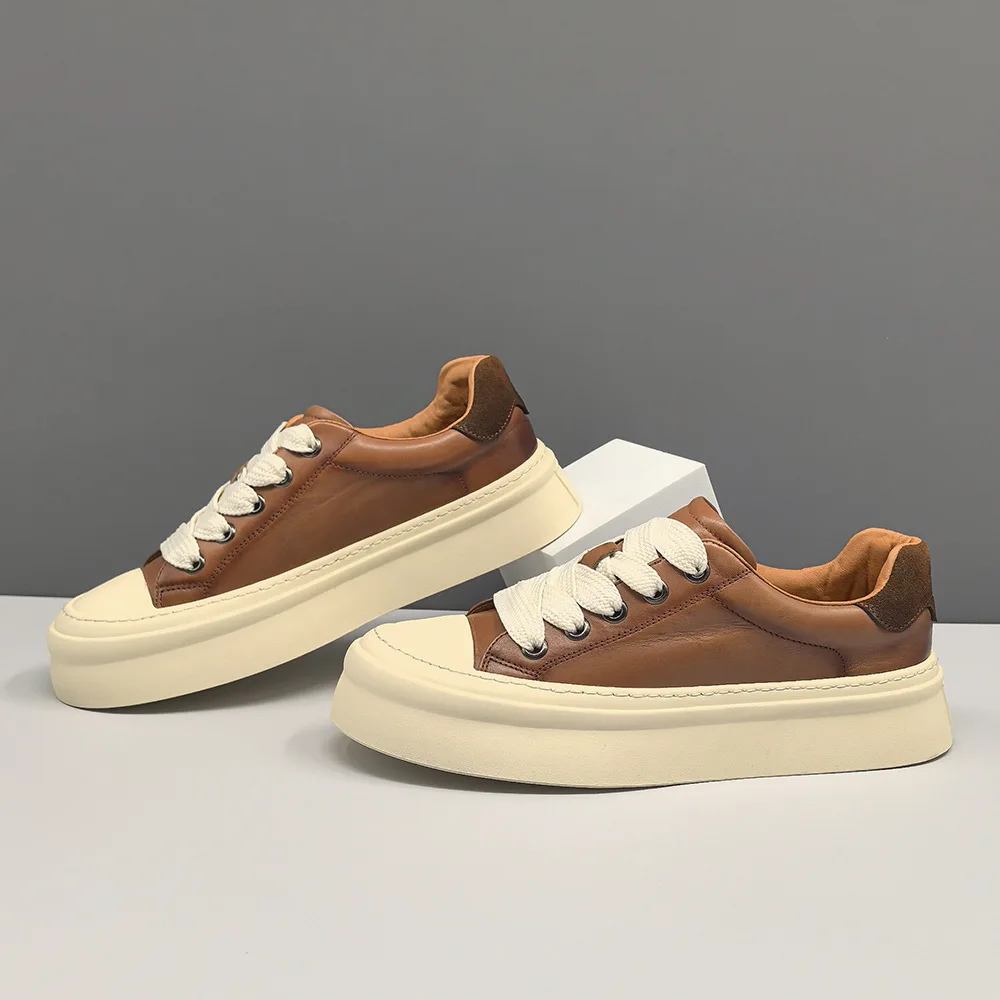 

Leather men's trendy versatile cookie shoes European station high-end light luxury men's niche casual shoes