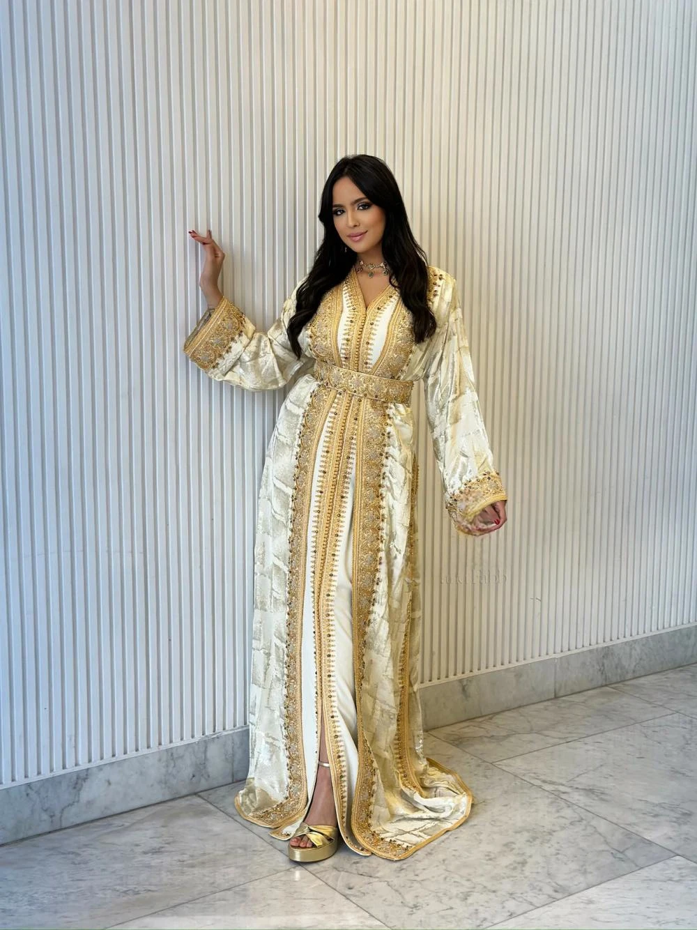 Golden Appliques Prom Dress Muslim A-line Satin Belt Cocktail Gown Luxury Crystal Moroccan Caftan Evening Dress Robe De Mariée