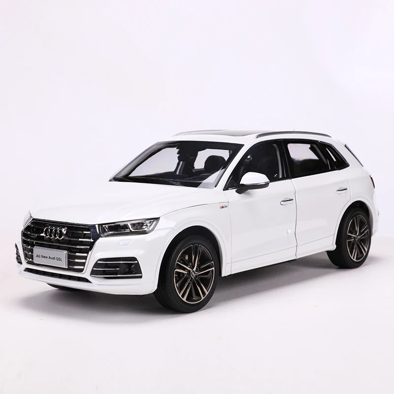 1:18 Original 2018 AUDI Q5L Diecast  Alloy Car Model For Three Colors Black White Blue