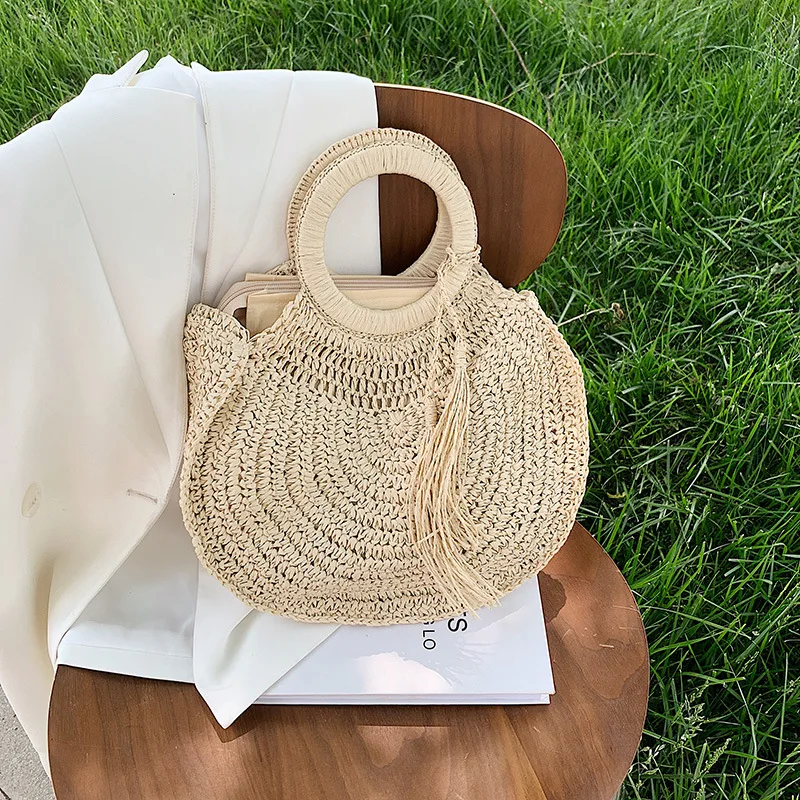 Summer Women Round Straw Bags Rattan Shoulder Bag Handmade Woven Beach Bag Female Large Capacity Tassel Design Handbags